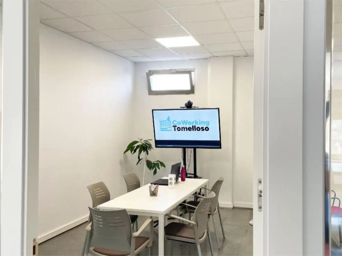 Büro zur Miete in Calle Argamasilla km 0,2, imagen 8