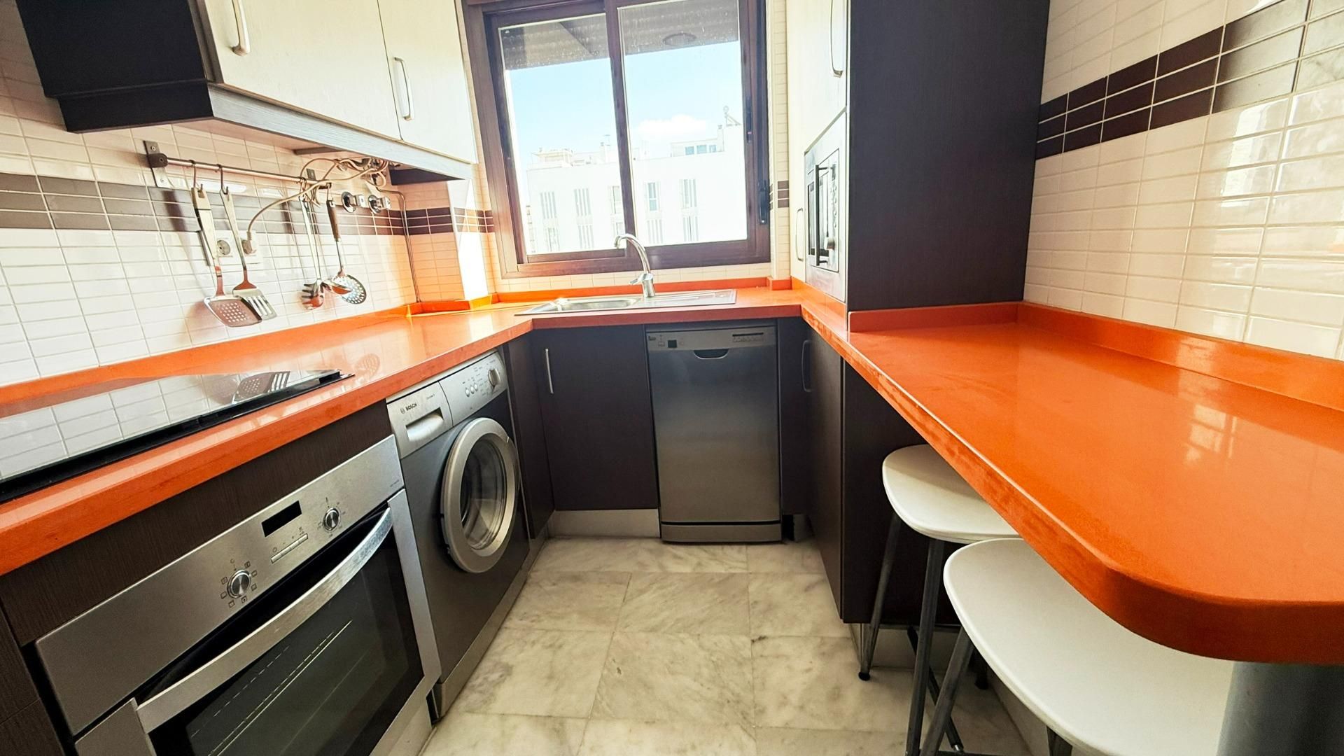 Cocina de Piso en venta en Chiclana de la Frontera con Terraza y Balcón