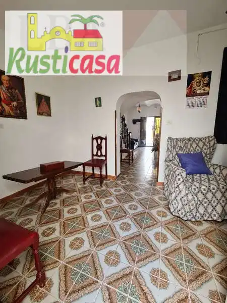 Casa con terraza en venta en Bailén, imagen 4