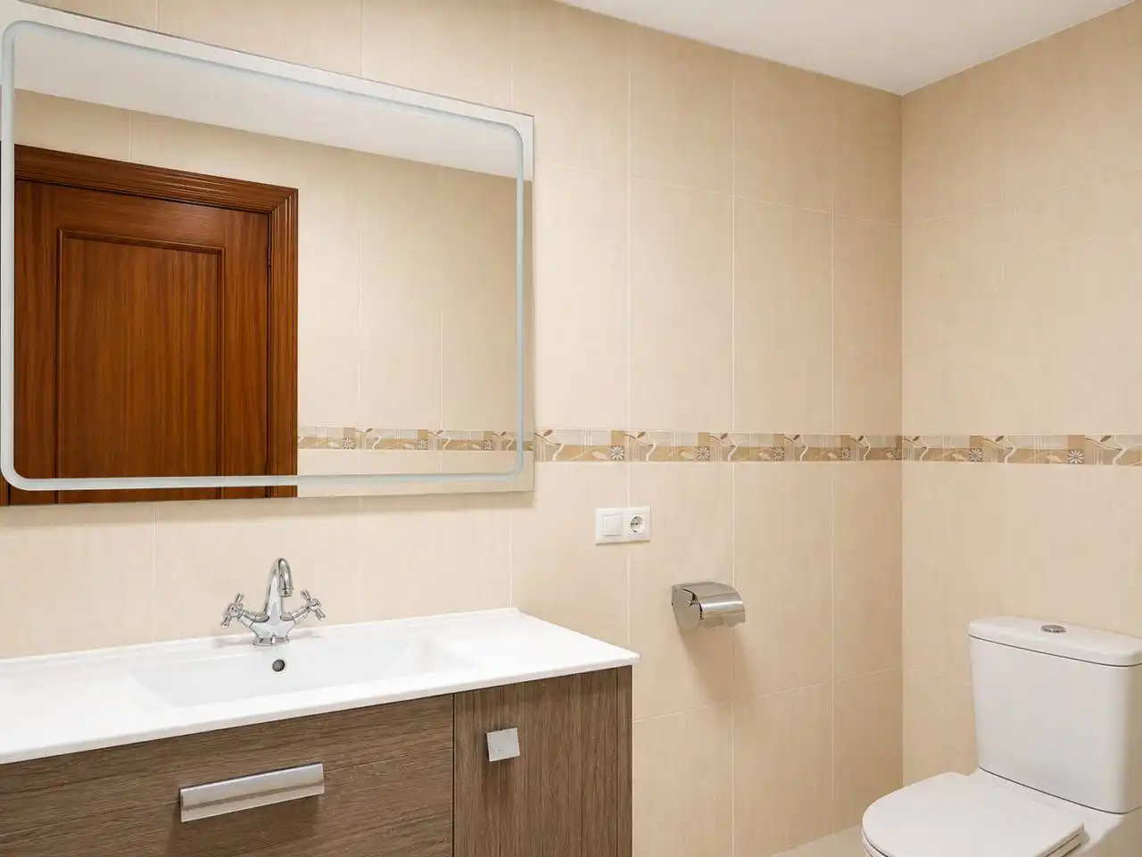 Bathroom of Flat for sale in Sa Pobla  with Storage room and Balcony