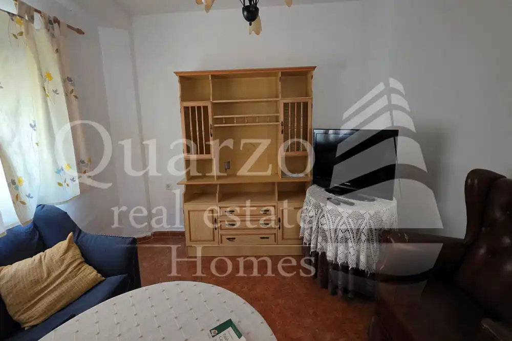 Sala d'estar de Casa adosada en venda en Madrigalejo amb Calefacció i Moblat
