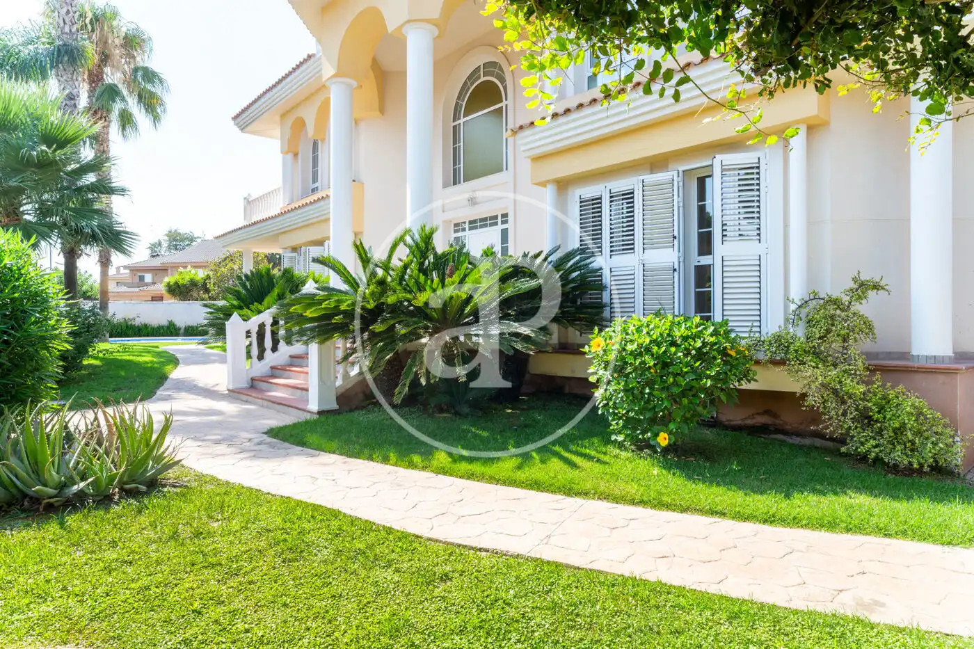 Vista exterior de Casa o chalet en venta en L'Eliana con Aire acondicionado, Calefacción y Jardín privado