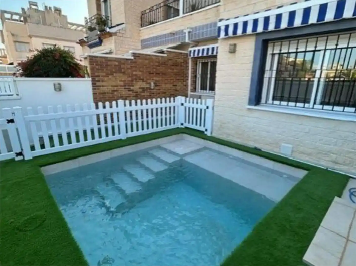 Piscina de Pis en venda en Pilar de la Horadada amb Aire condicionat, Piscina i Balcó
