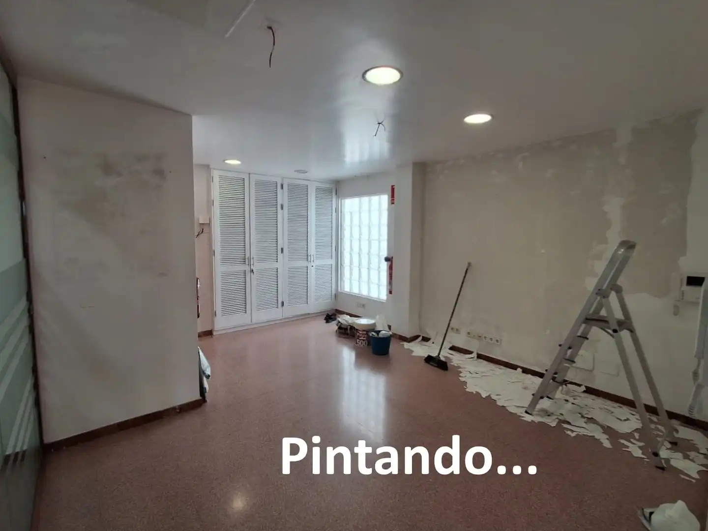 Büro zur Miete in Las Palmas de Gran Canaria mit Klimaanlage und Heizung