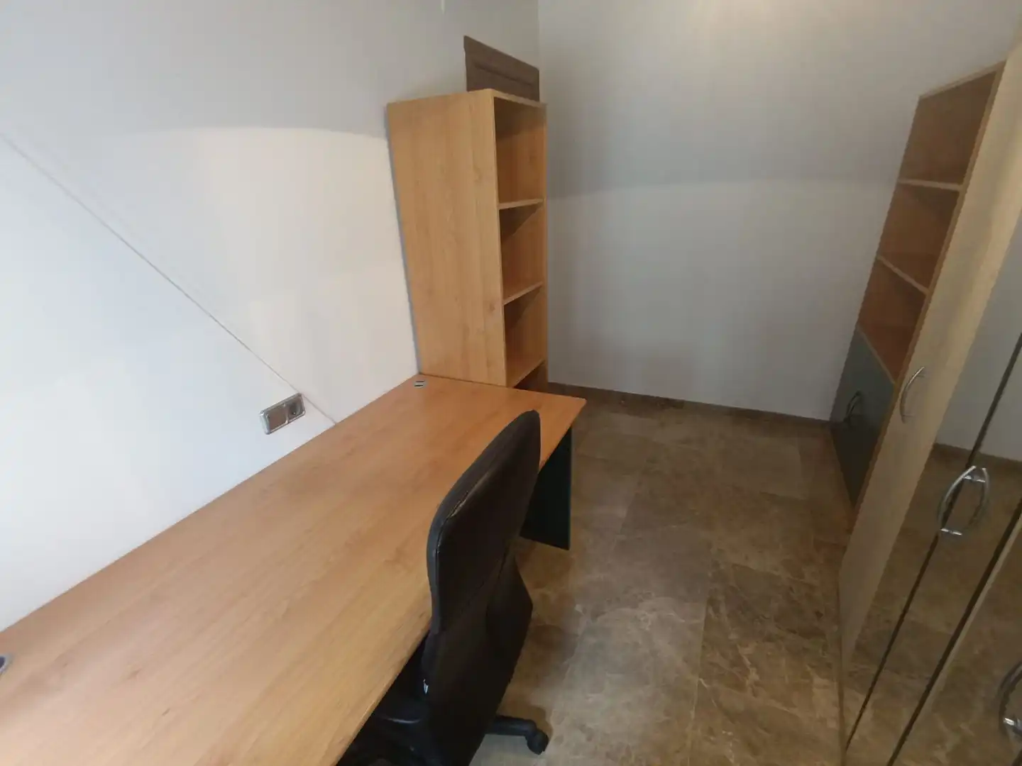 Flat for rent in Linares  with Air Conditioner, Heating and Storage room