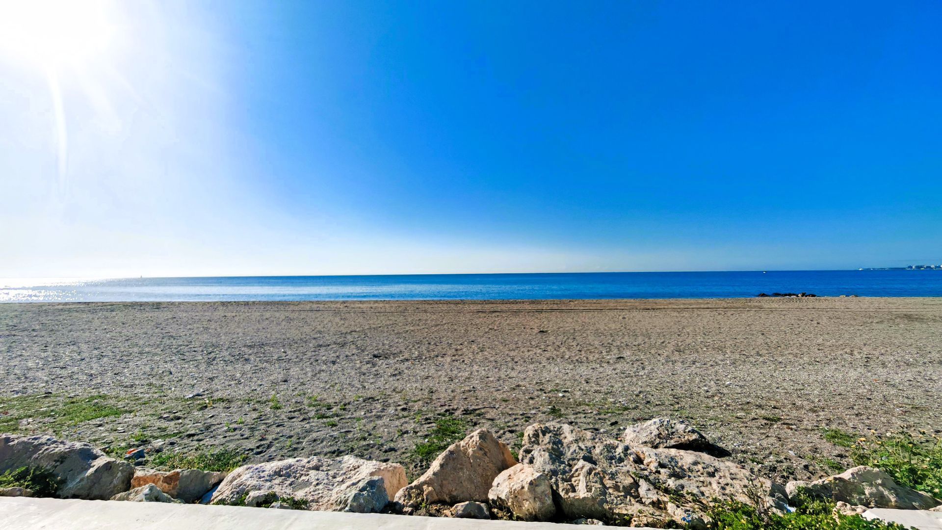 Vista exterior de Apartament en venda en Vélez-Málaga amb Aire condicionat i Moblat