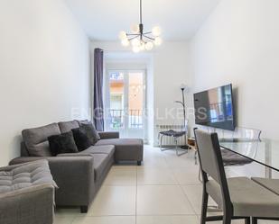 Sala d'estar de Apartament de lloguer en  Madrid Capital amb Aire condicionat, Calefacció i Moblat