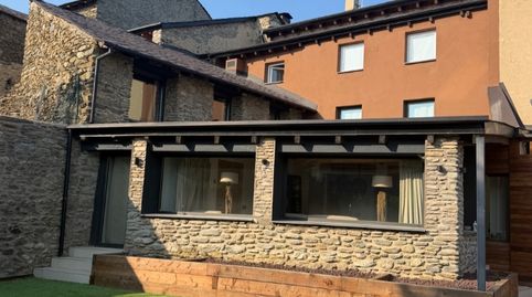 Vivienda de diseño reformada en Vilallobent con Acabados de Alta Calidad