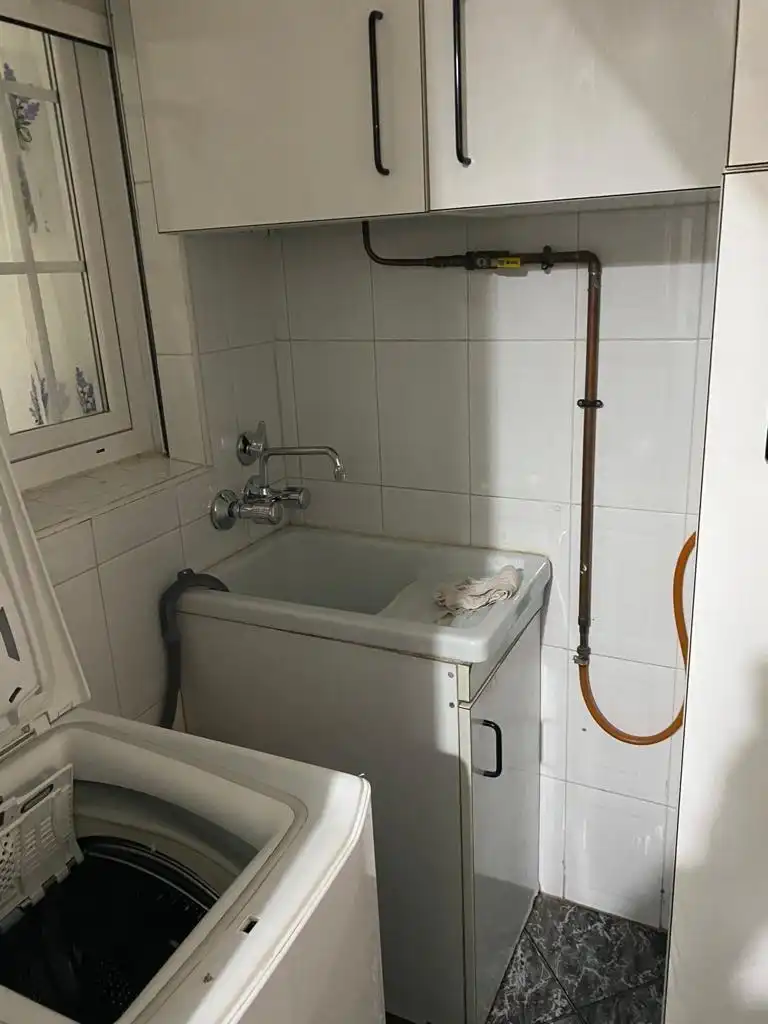 Bany de Pis de lloguer en Granada amb Aire condicionat, Calefacció i Terrassa
