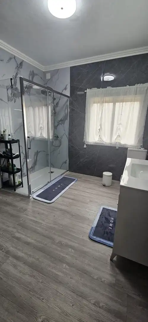 Baño de Casa o chalet en venta en Utrera con Aire acondicionado, Jardín privado y Terraza