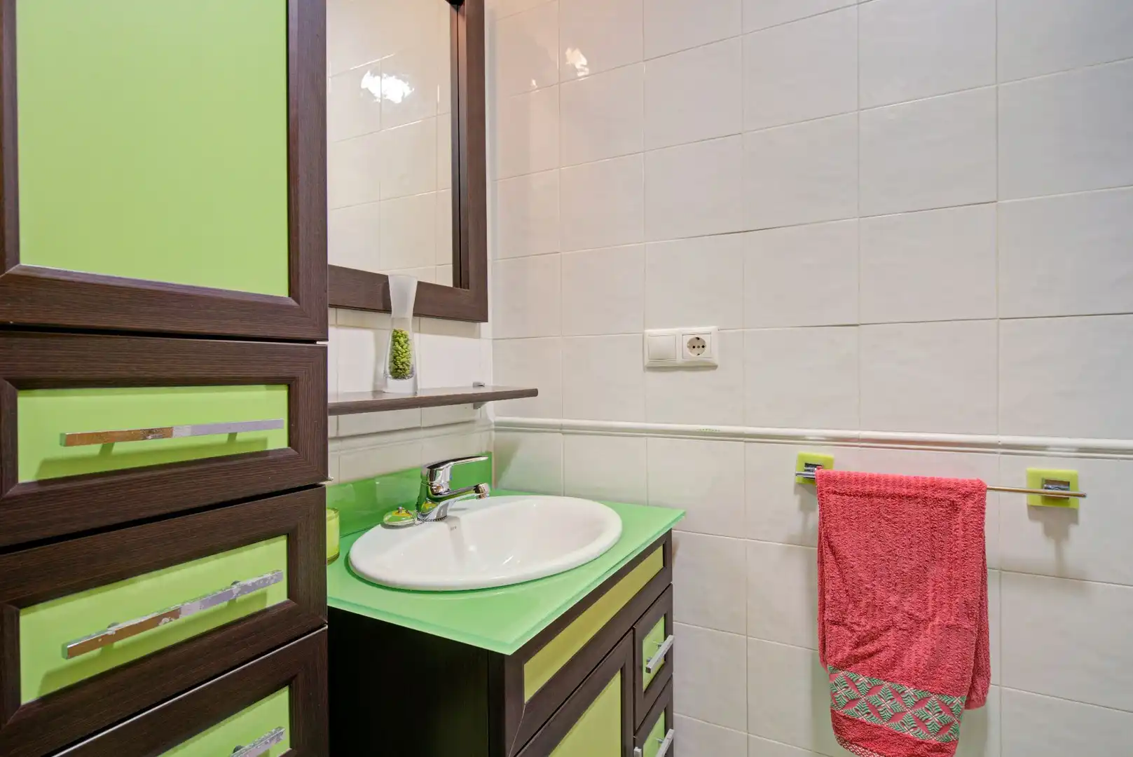 Baño de Piso en venta en Motril con Aire acondicionado, Calefacción y Trastero