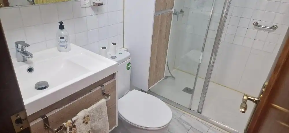 Baño de Casa adosada en venta en Valencia con Aire acondicionado, Calefacción y Terraza