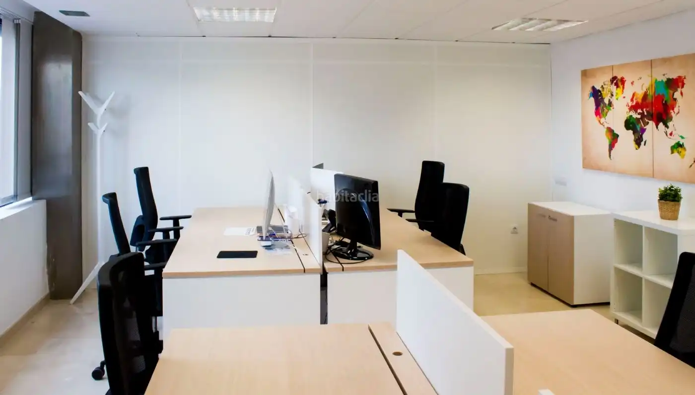 Office space with lift to rent in Carrer de Guillem de Castro 9, imagen 15