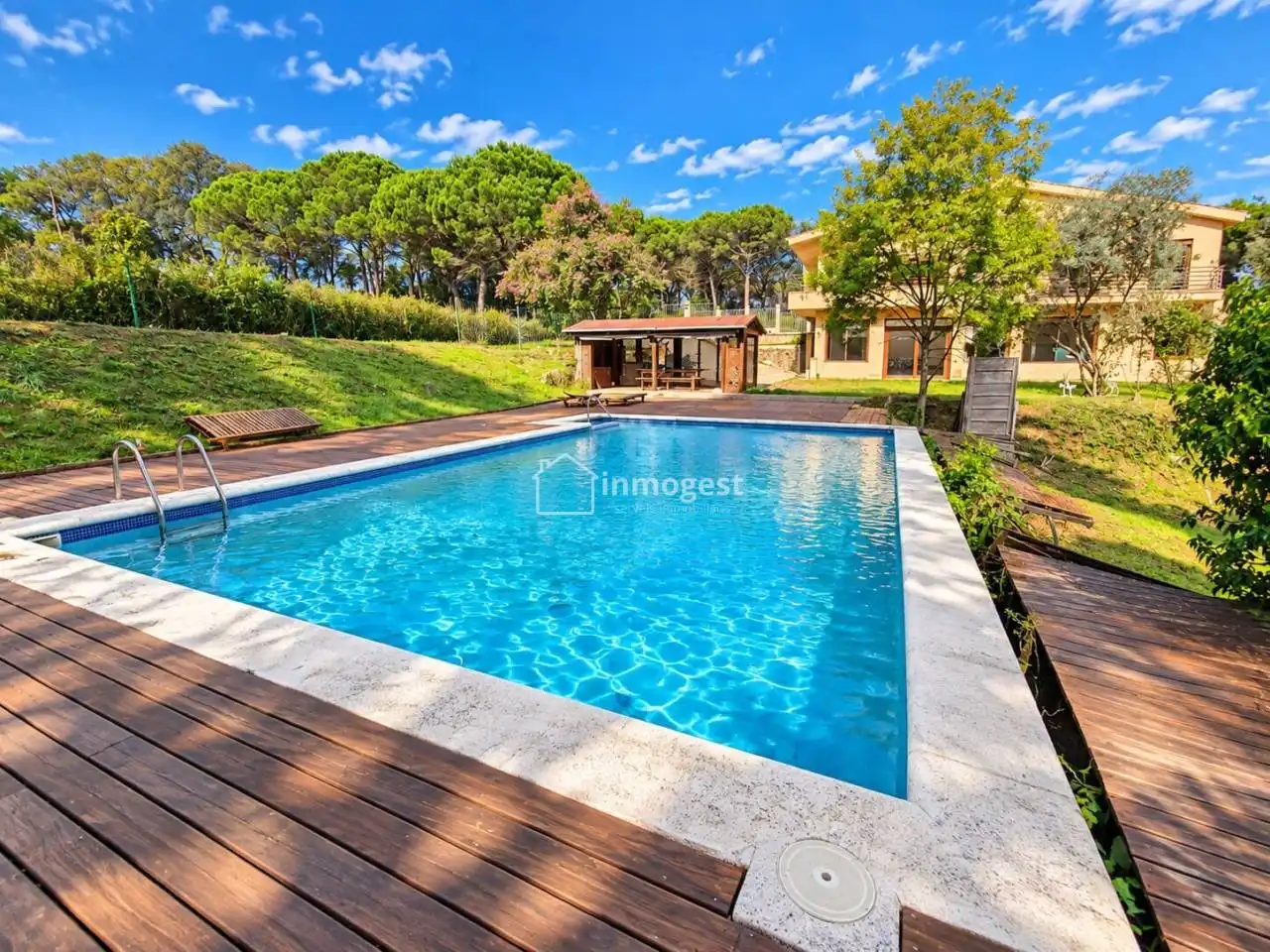 Piscina de Casa o xalet en venda en Cassà de la Selva amb Calefacció, Jardí privat i Terrassa