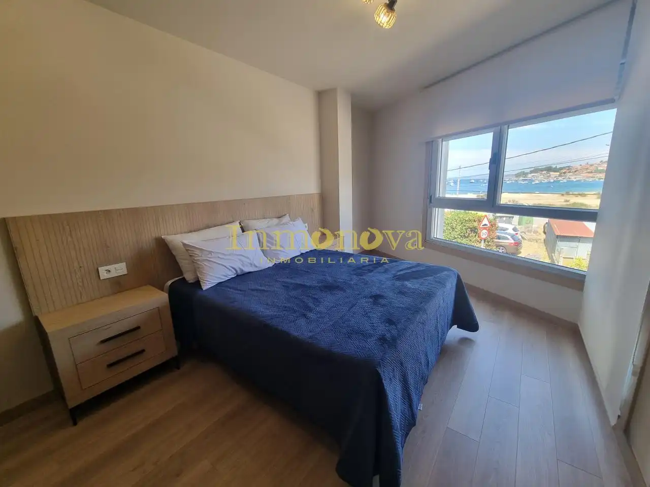 Habitación de Piso de alquiler en Cangas  con Calefacción, Amueblado y Balcón