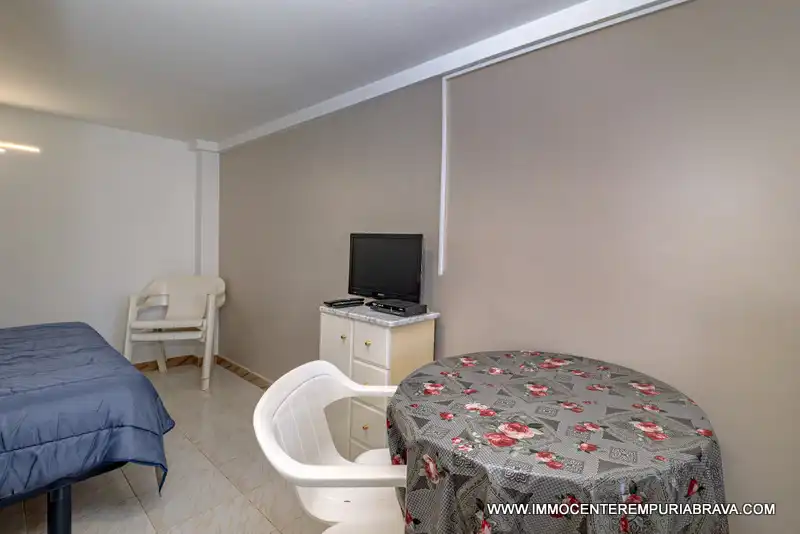 Schlafzimmer von Haus oder Chalet zum Verkauf in Empuriabrava mit Klimaanlage, Heizung und Terrasse