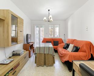 Living room of Flat for sale in  Granada Capital  with Balcony