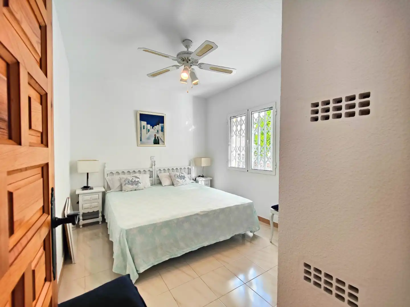Habitación de Casa adosada en venta en Torrevieja con Aire acondicionado, Jardín privado y Terraza