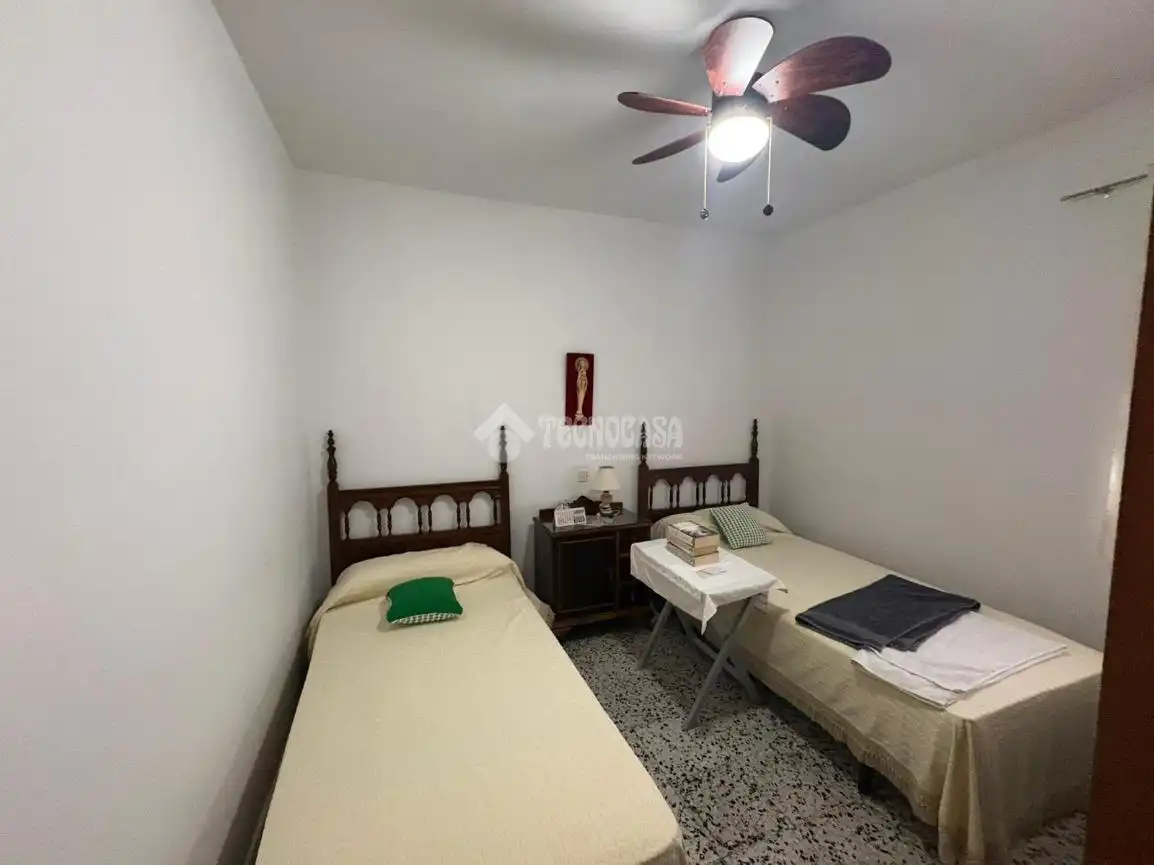 Dormitori de Casa o xalet en venda en Fuensanta de Martos amb Aire condicionat, Calefacció i Balcó