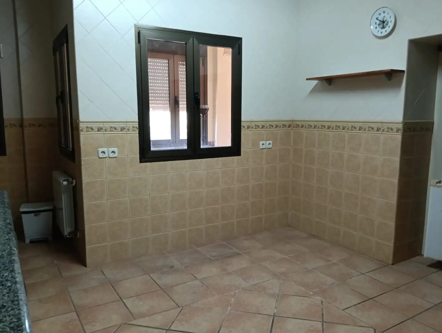 Cuina de Casa o xalet en venda en Casarrubios del Monte amb Aire condicionat, Calefacció i Jardí privat