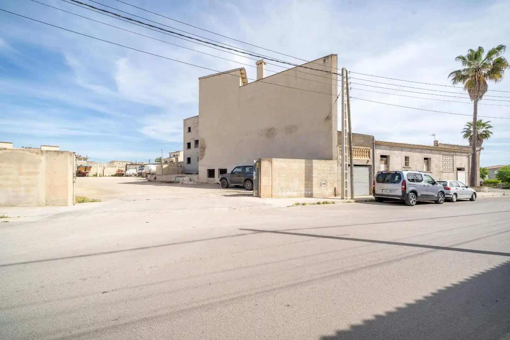 Exterior view of Buildings for sale in Maria de la Salut