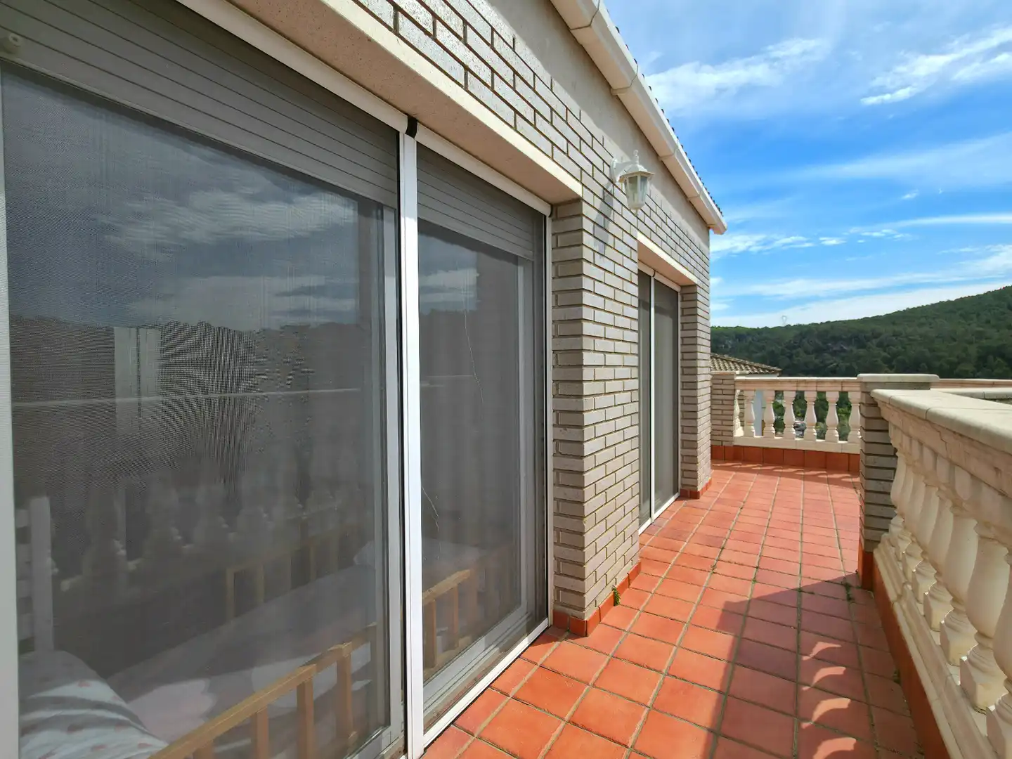 Terrassa de Casa o xalet en venda en Sant Andreu de la Barca amb Aire condicionat, Calefacció i Jardí privat