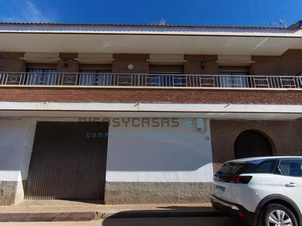 Exterior view of House or chalet for sale in Miedes de Aragón  with Terrace, Furnished and Oven