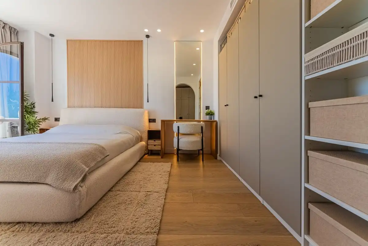 Schlafzimmer von Einfamilien-Reihenhaus zum Verkauf in Benahavís mit Klimaanlage, Privatgarten und Terrasse