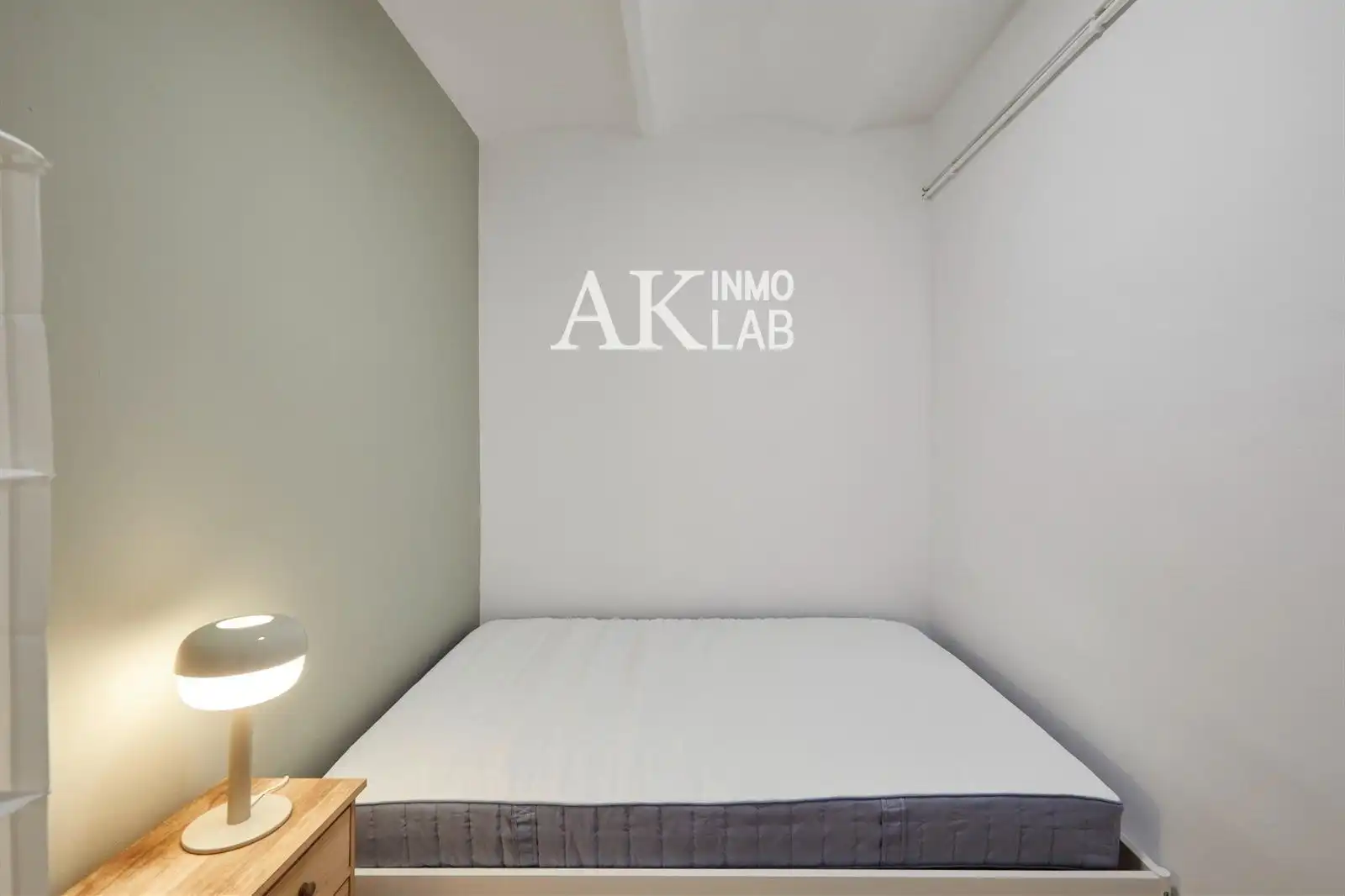 Bedroom of Apartments for sale in Barcelona  with Air Conditioner, Terrace and Furnished