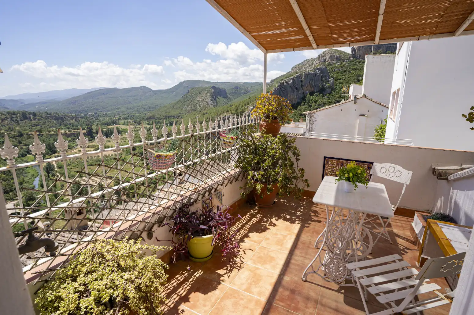 Terrassa de Casa o xalet en venda en Chulilla amb Terrassa