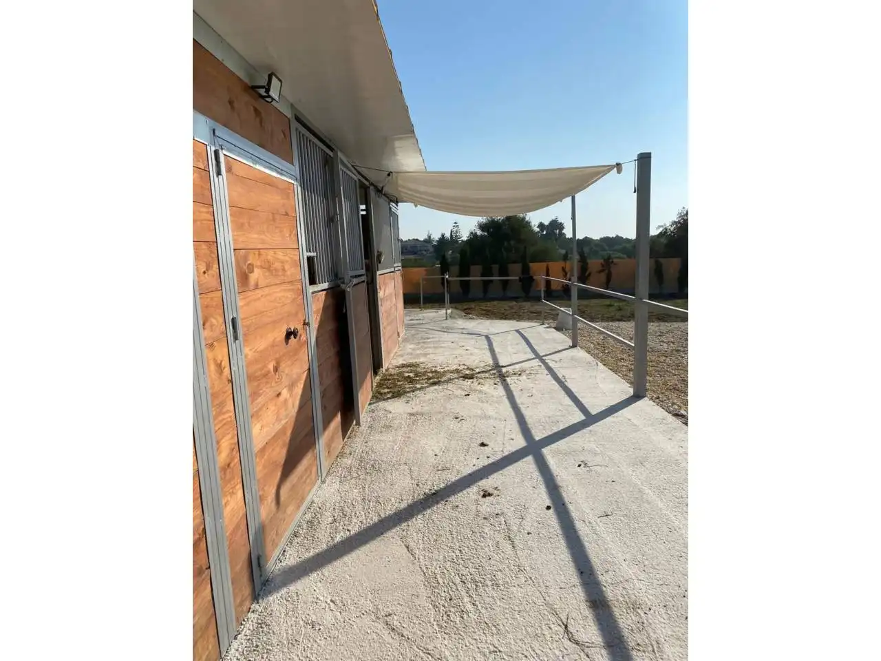 Vista exterior de Casa o chalet en venta en Estepona con Calefacción, Jardín privado y Terraza