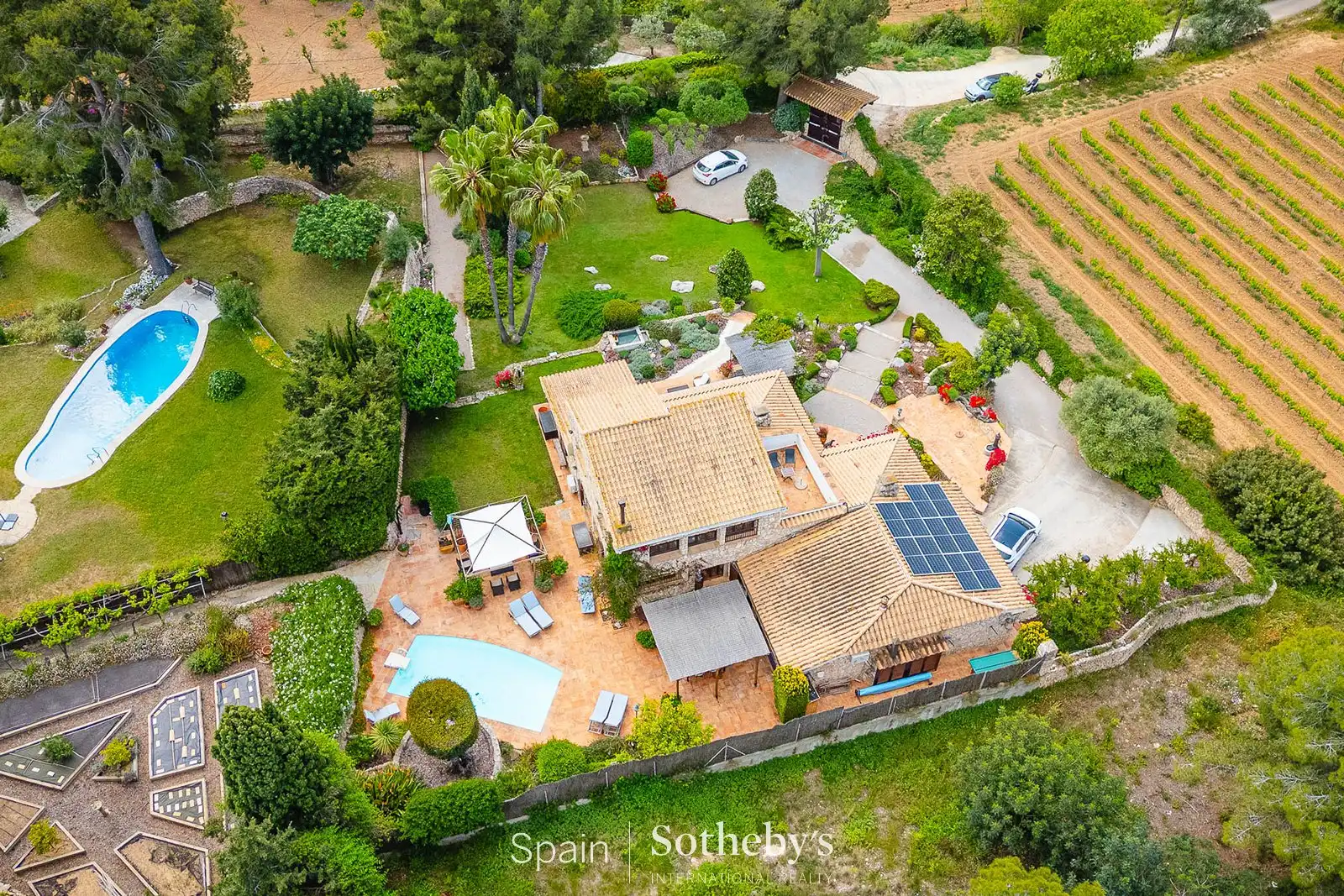 Jardí de Finca rústica en venda en Sant Pere de Ribes amb Aire condicionat, Calefacció i Jardí privat
