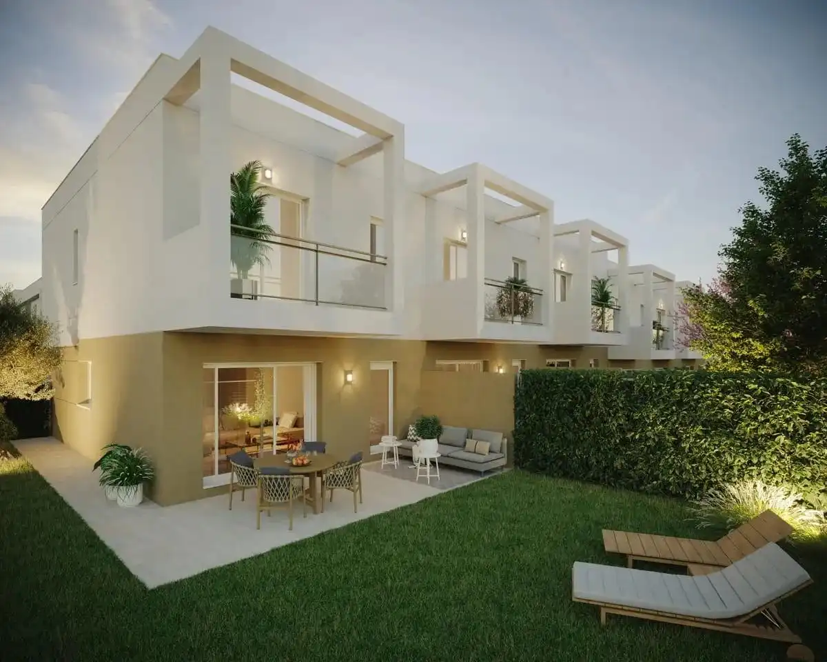 Jardí de Casa adosada en venda en Guillena amb Jardí privat, Terrassa i Piscina comunitària