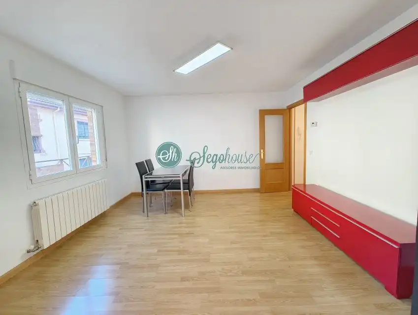Piso en venta en Bernuy de Porreros con Calefacción, Terraza y Trastero