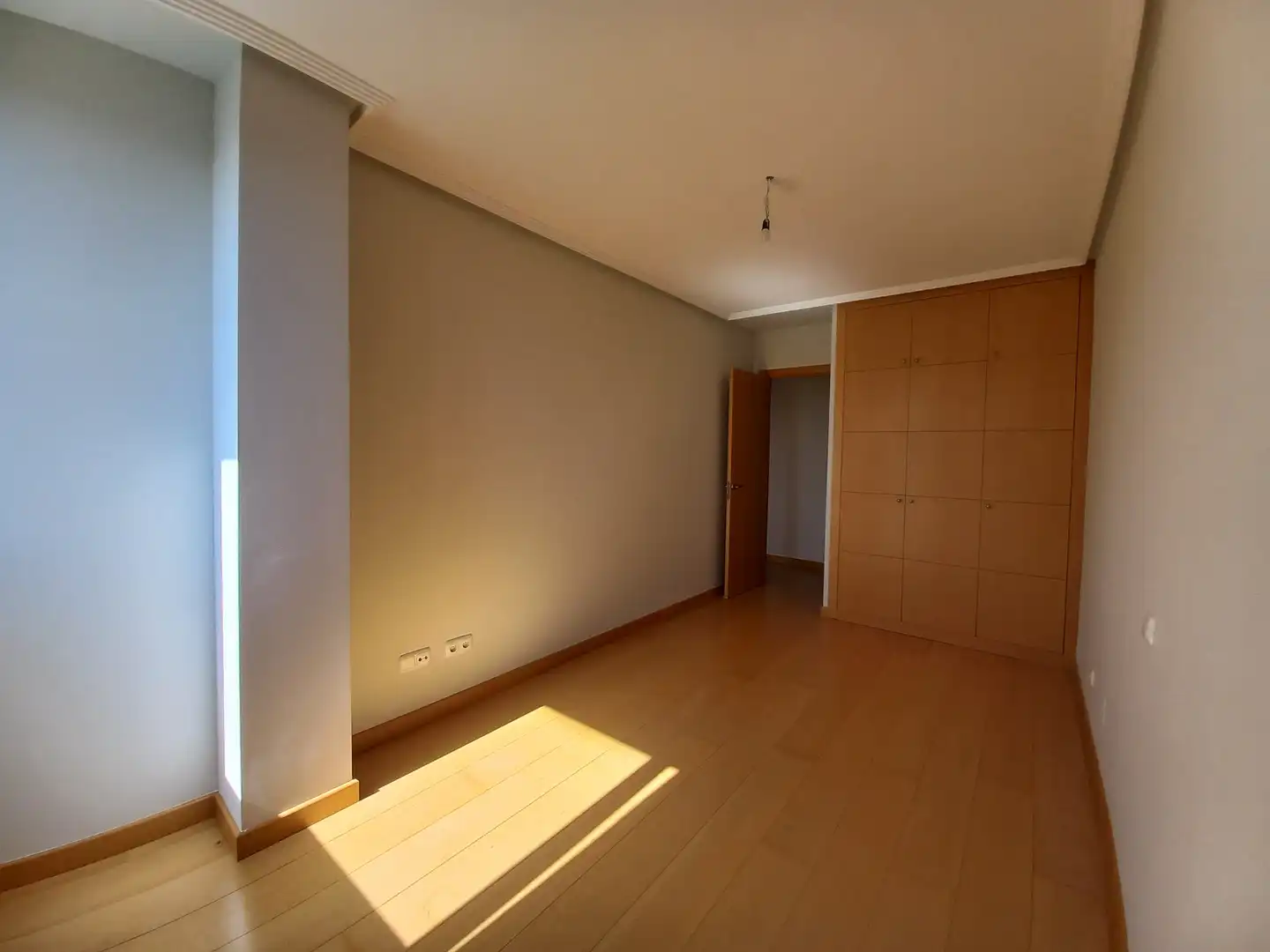 Bedroom of Flat for rent in Burgos  with Heating and Storage room
