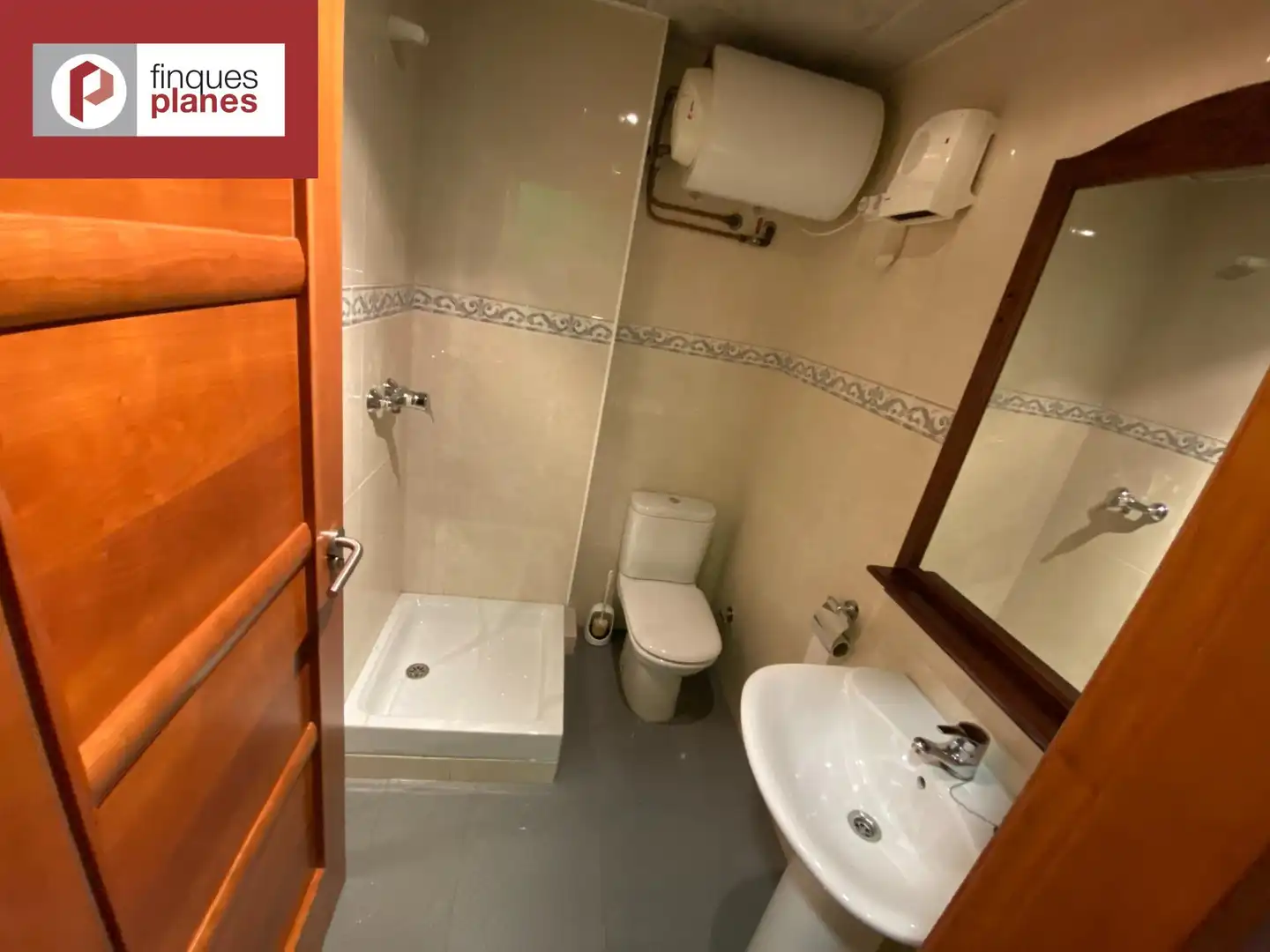 Badezimmer von Büro zur Miete in La Seu d'Urgell