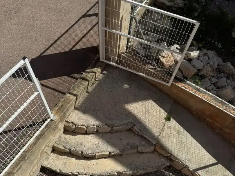 Aparcament de Casa o xalet en venda en Serra amb Piscina i Balcó