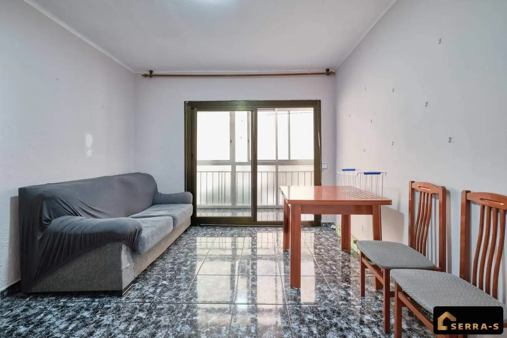 Piso con terraza en venta en Calle RAMON BERENGUER III