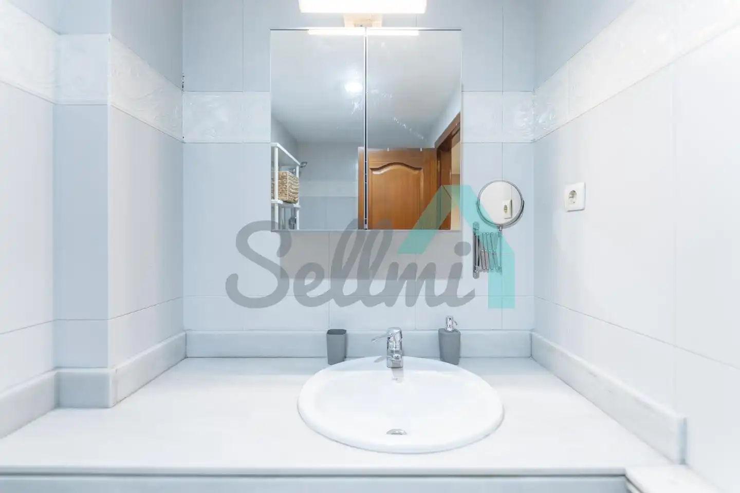Flat for rent in Calle Luis Braille, Milán - Pumarín