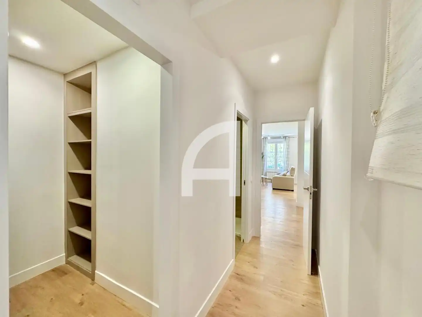 Flat for share in Madrid  with Air Conditioner, Heating and Furnished