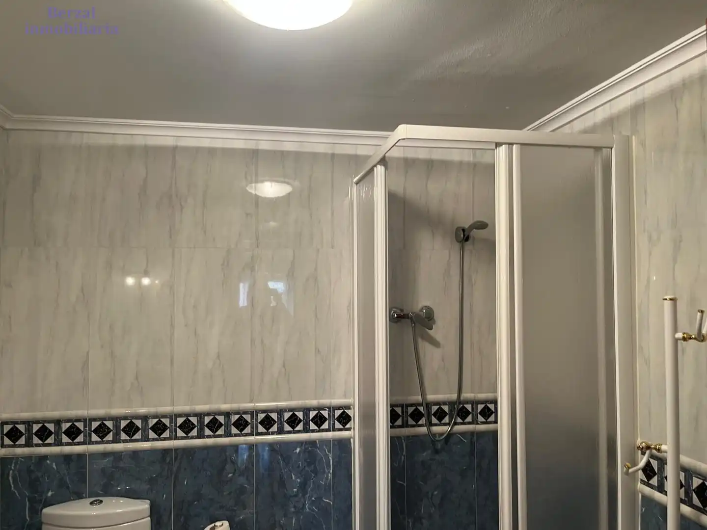 Bany de Pis en venda en  Logroño amb Calefacció, Terrassa i Traster
