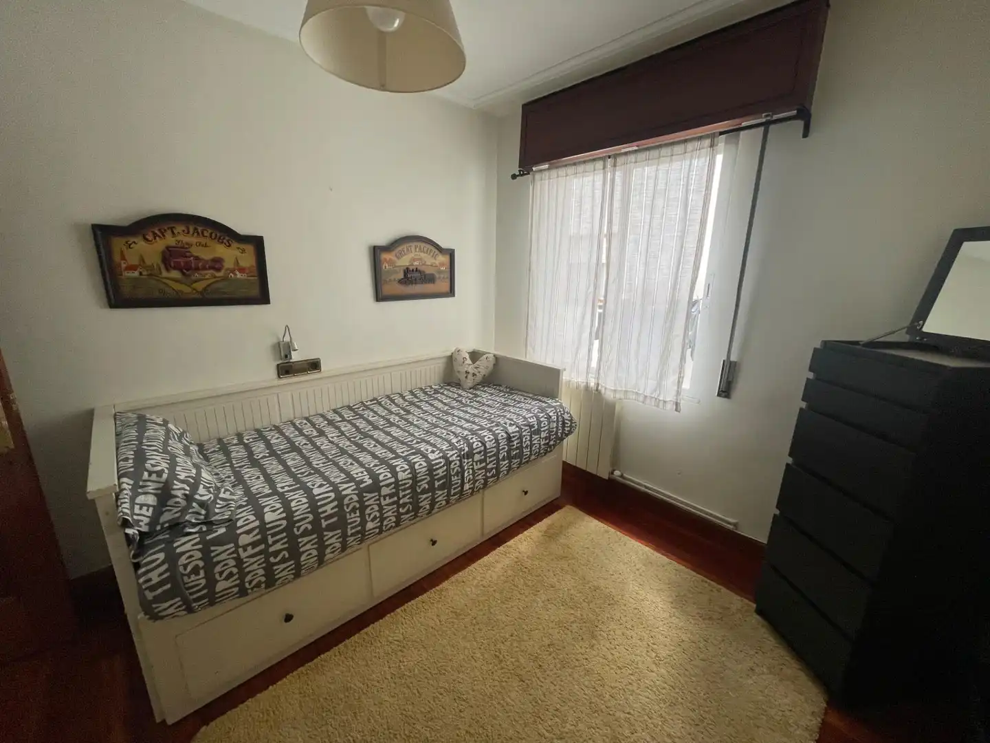 Bedroom of Flat for sale in Bilbao   with Heating, Terrace and Furnished