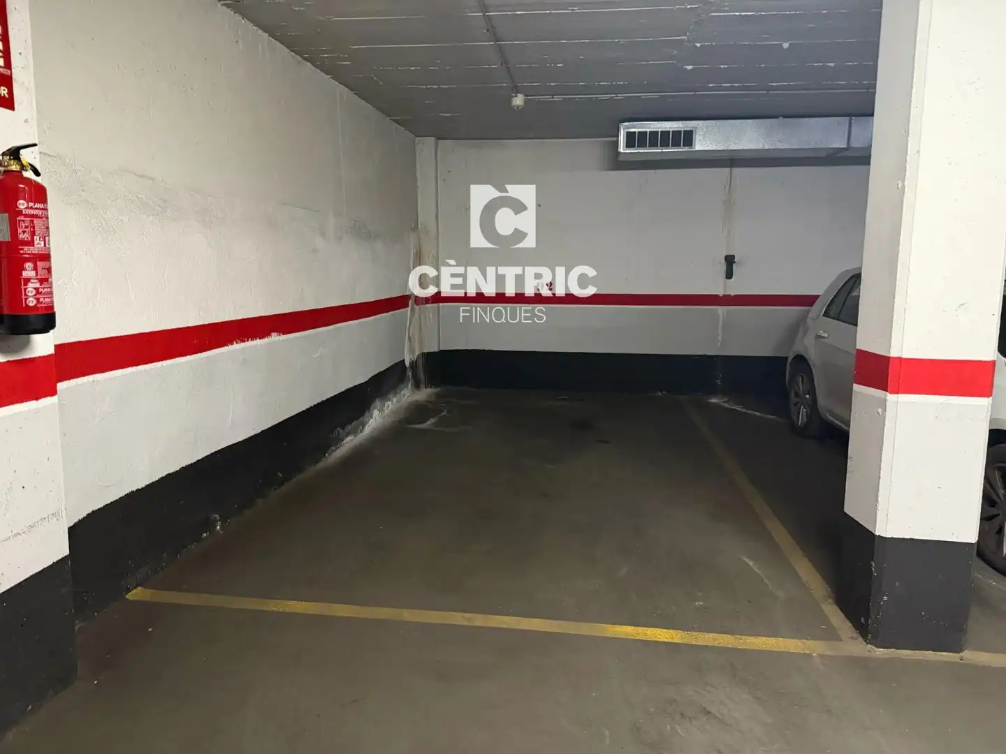 Parkplatz von Garage zur Miete in Terrassa
