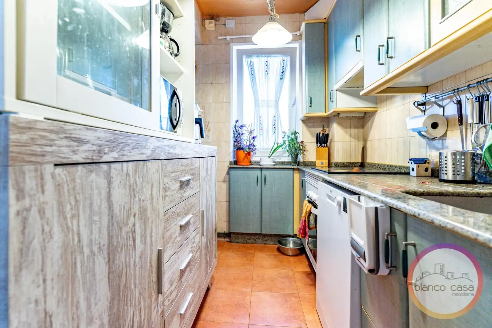 Cocina de Piso en venta en A Coruña Capital  con Calefacción y Trastero