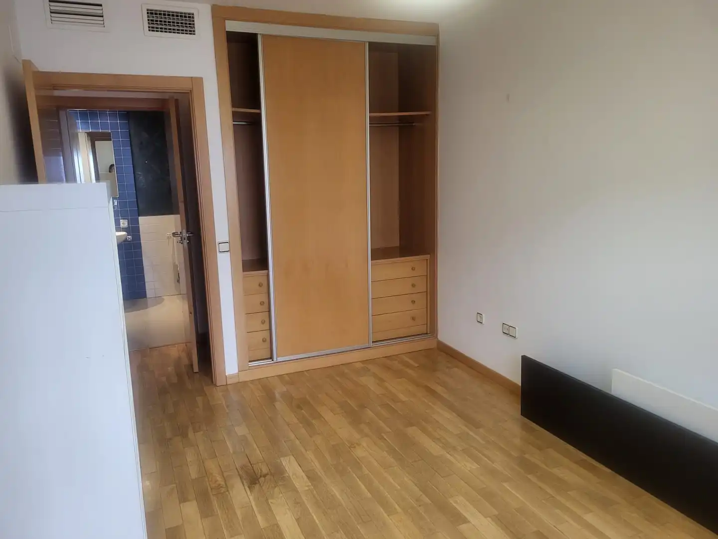 Bedroom of Apartments for rent in Badajoz  with Air Conditioner, Heating and Oven