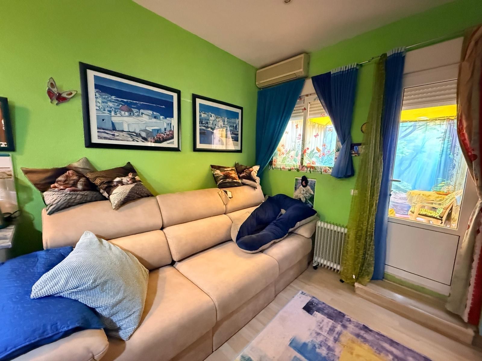Living room of Apartment for sale in Benidorm  with Air Conditioner, Terrace and Community pool