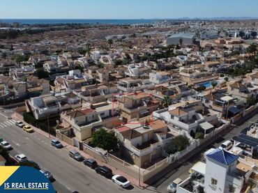 Adossat amb piscina en venda a Los Balcones - Los Altos
