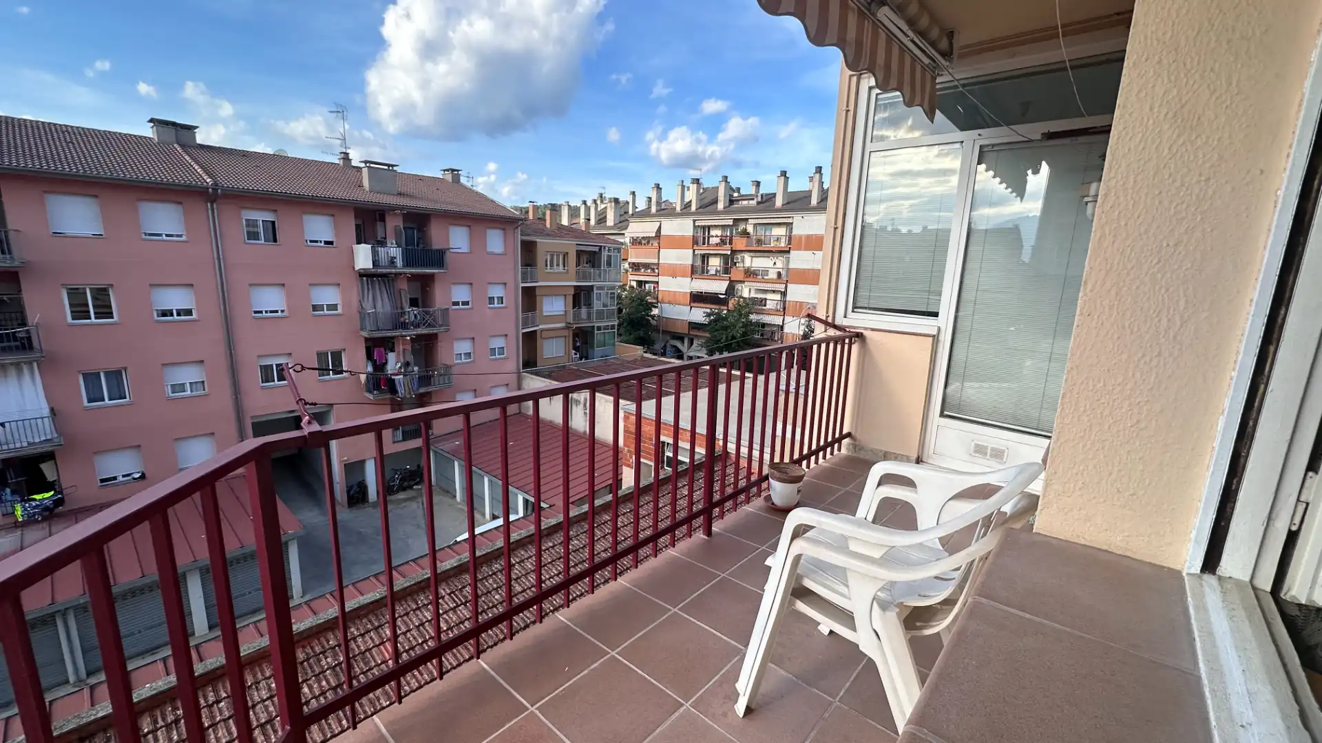 Balcony of Flat for sale in Olot  with Heating, Terrace and Storage room