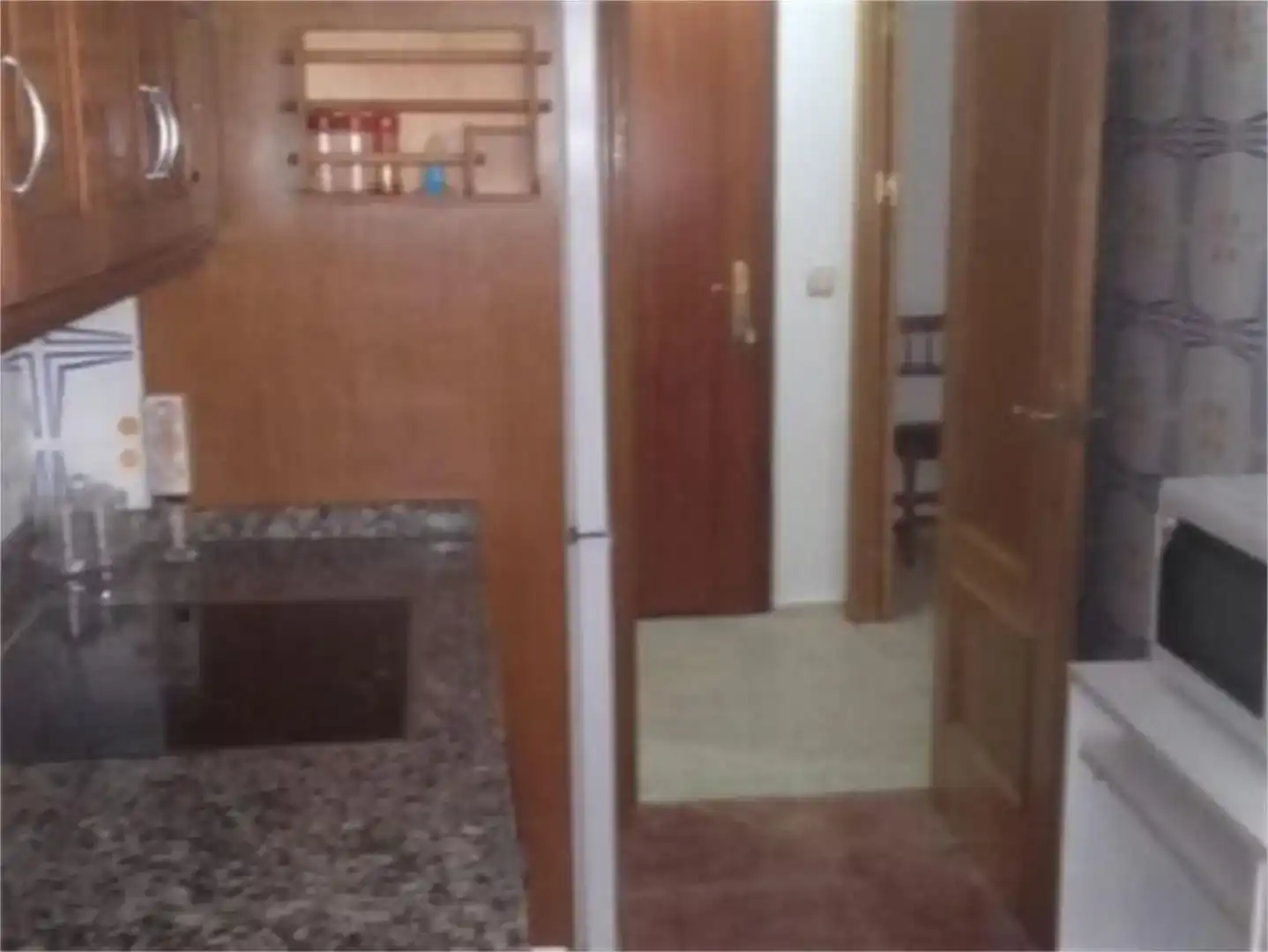 Cuina de Pis per a compartir en Córdoba amb Aire condicionat, Moblat i Balcó
