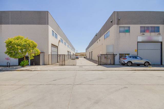 Nave industrial en Venta en C/ Pozo Lirón - Cm Valdetorres -  en Fuente El Saz de Jarama